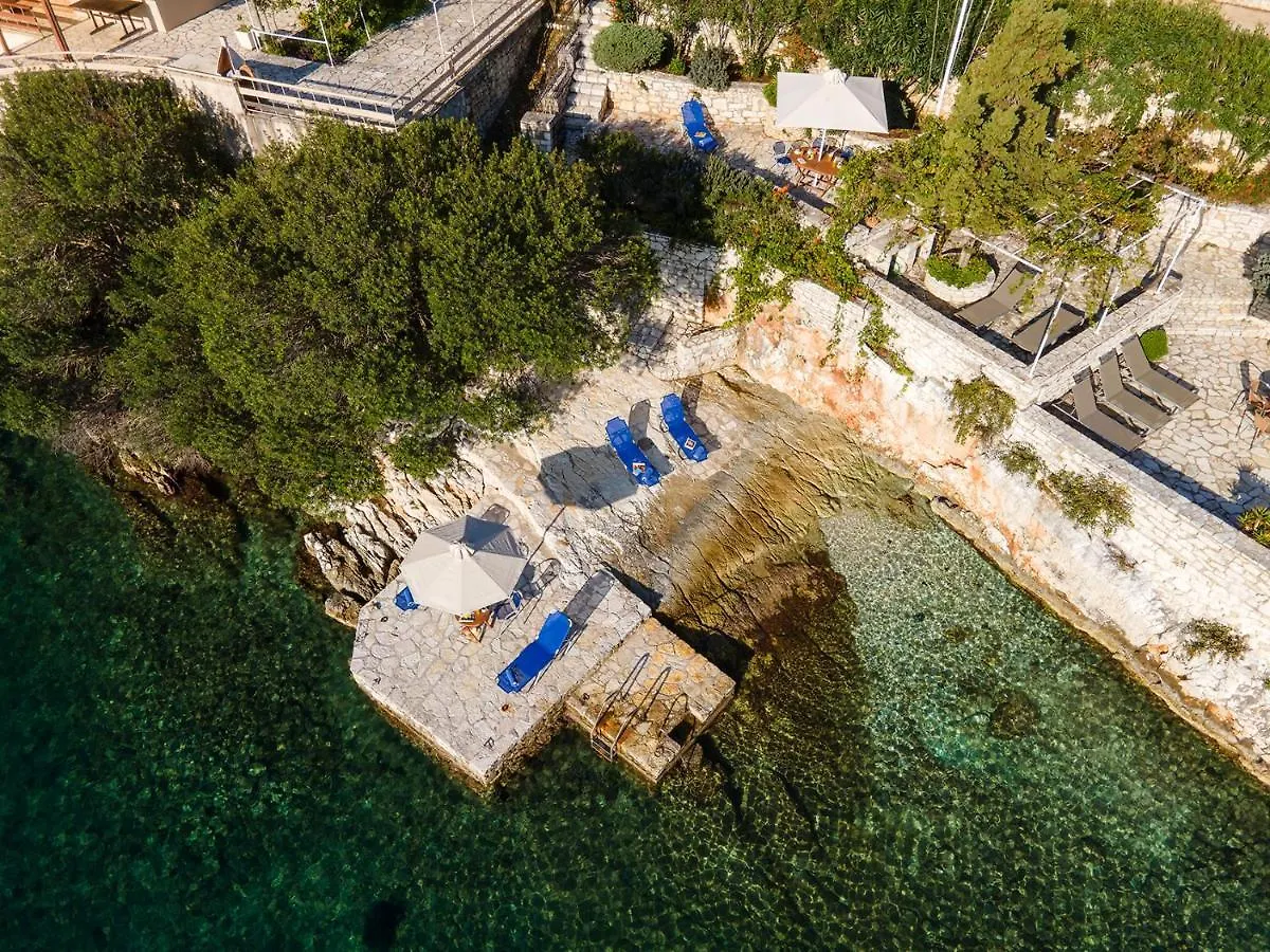 Kefalonia Original Villas - Villa Alexander Beachfront Fiskardo